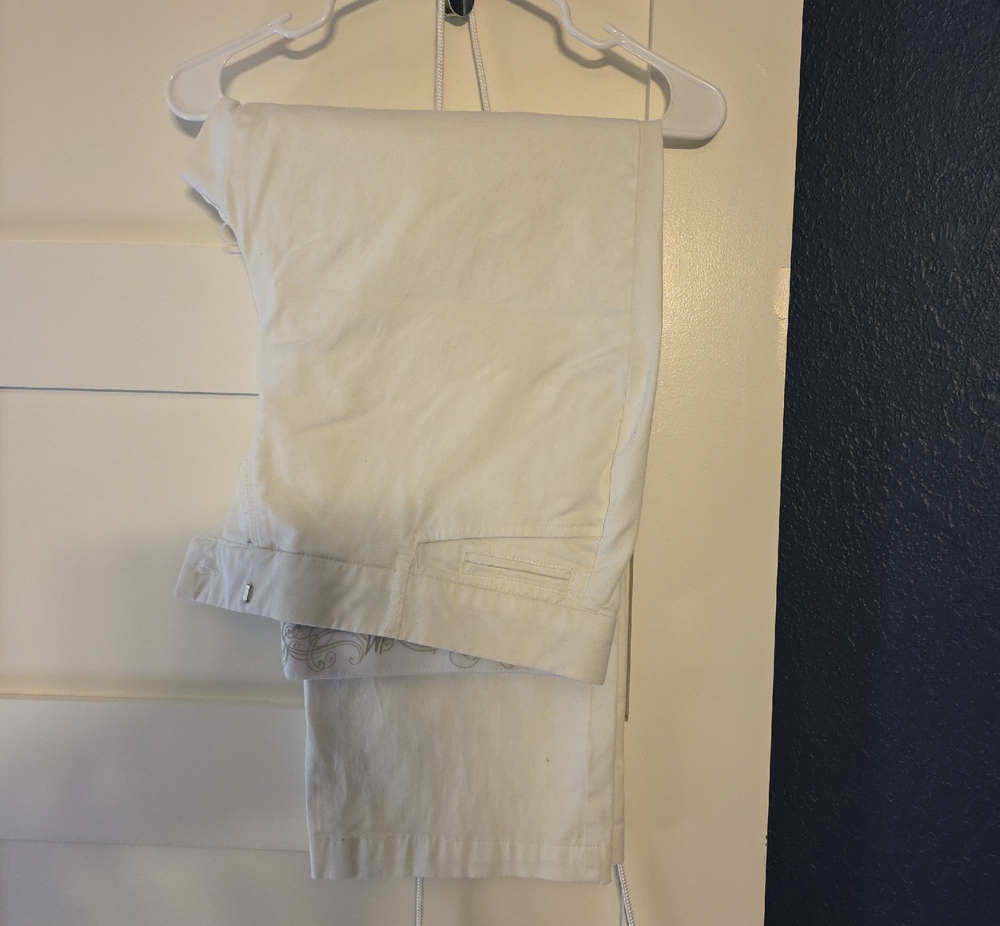 JM COLLECTION White Straight-Leg Women’s Jeans